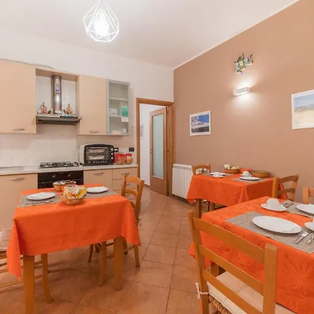 Oda ve Kahvaltı Fontana Vecchia 3*