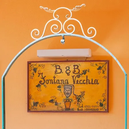Fontana Vecchia 3*